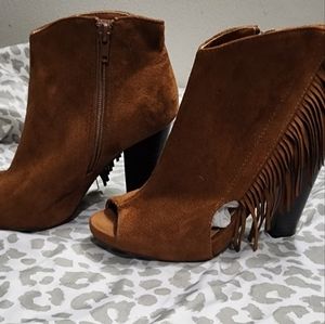 Women Qupid Bailey18 Suede Peep Toe Fringe Chunky Heel Platform Ankle Size 6.5